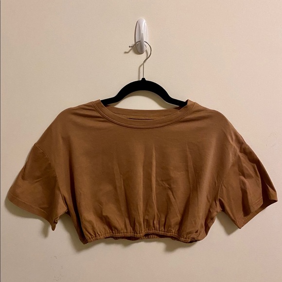 Solid Crop Top & Knot Front Shorts - Picture 5 of 6